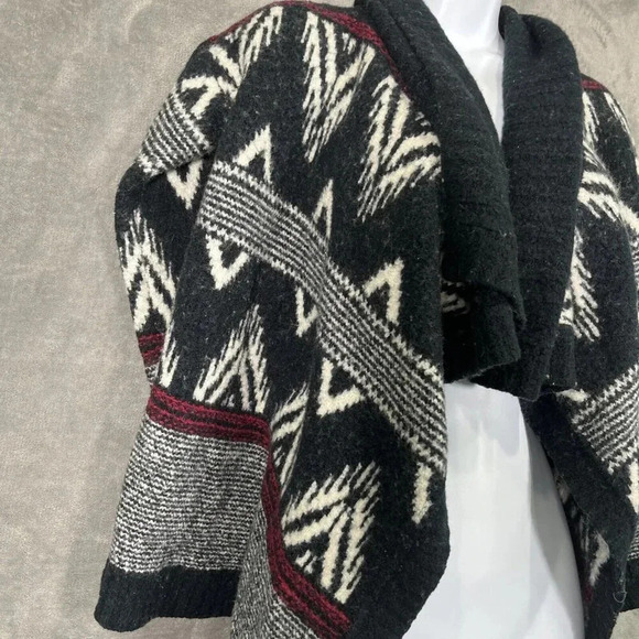 Abercrombie & Fitch Size S Tribal Cardigan Sweater Shawl Nordic Fisherman Boho - Picture 2 of 9